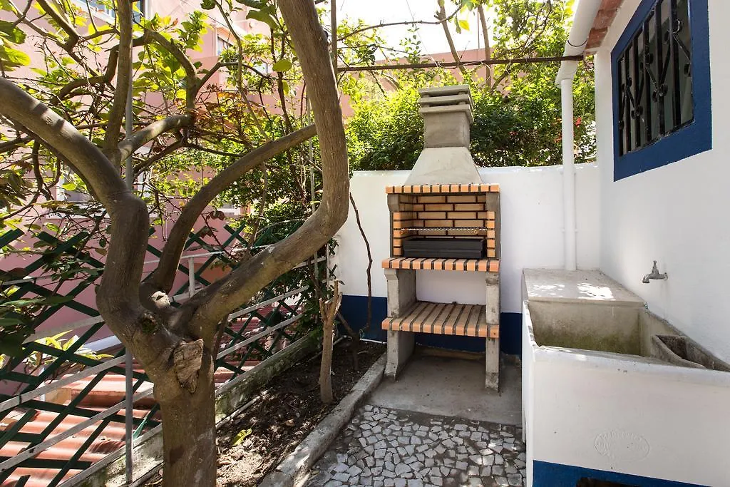 Lemon Tree House Apartment Lisbon 0*,